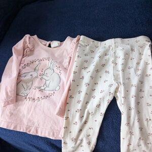 ⭐$7 WHEN BUNDLED⭐ H&M Pink and Cream Bunny Pajama Set
